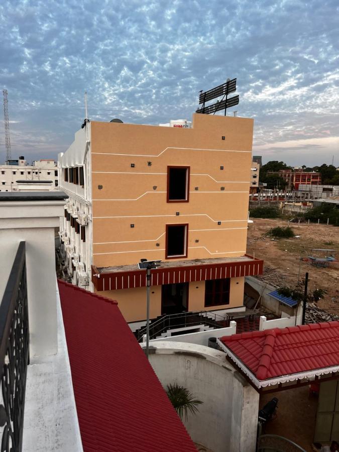 Sri Balaji Lodging Hotel Tiruchchendur Luaran gambar