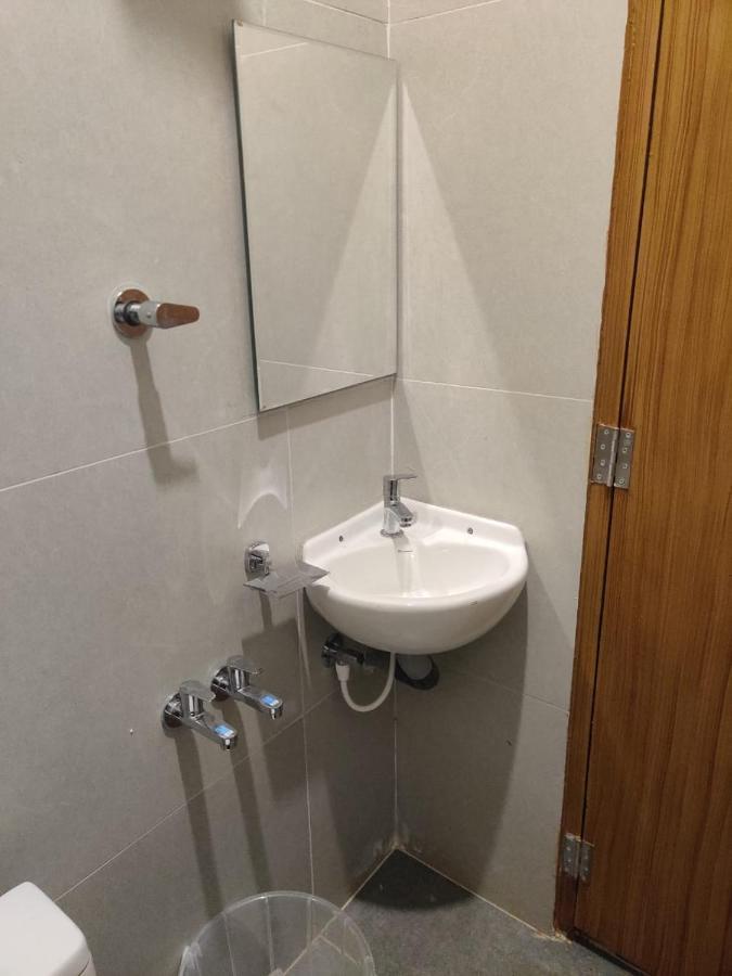 Sri Balaji Lodging Hotel Tiruchchendur Luaran gambar