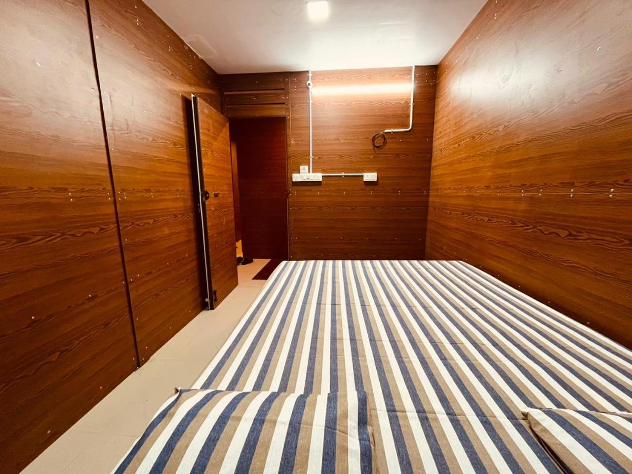 Sri Balaji Lodging Hotel Tiruchchendur Luaran gambar